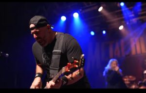 Διαθέσιμο βίντεο από το “Whiplash” των Metallica σε ερμηνεία από τους Metal Allegiance
