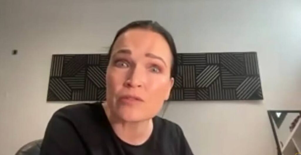 Να γιατί η Tarja Turunen περίμενε μέχρι τώρα για να κυκλοφορήσει το νέο της αριστούργημα «Frisson Noir»