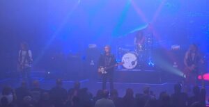Οι Dead Daisies και ο Glenn Hughes επανενώνονται για μια ξεχωριστή βραδιά στο Ιλινόις