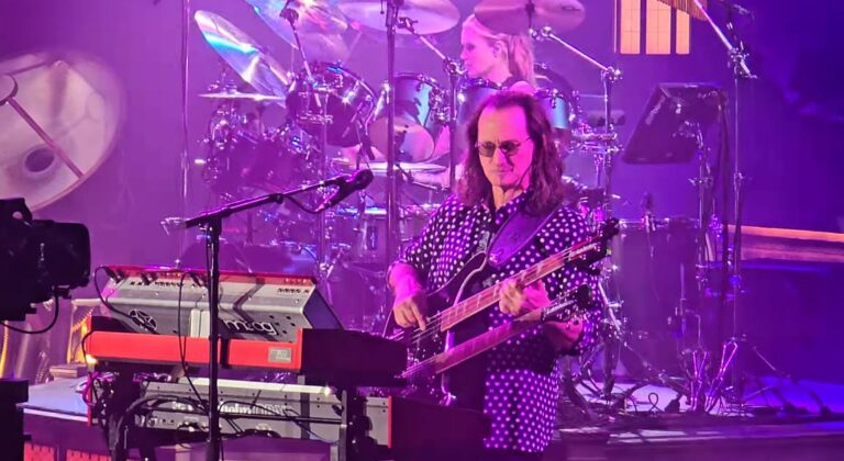 Rush: Η πρώτη περιοδεία μετά από 11 χρόνια ξεκίνησε στο Los Angeles | Metal Territory