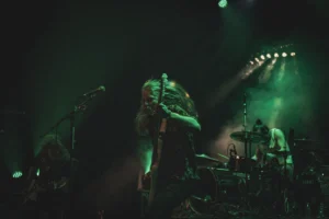 Virgin Prozak – Ντεμπούτο άλμπουμ “Sinecure” με ωμή 90s‑ενέργεια | Metal Territory