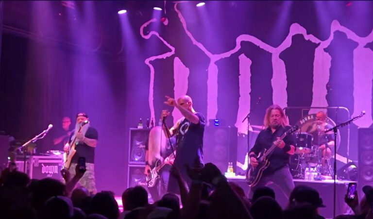 Οι DOWN έπαιξαν για πρώτη φορά ζωντανά το «Blood Oath» (Βίντεο)