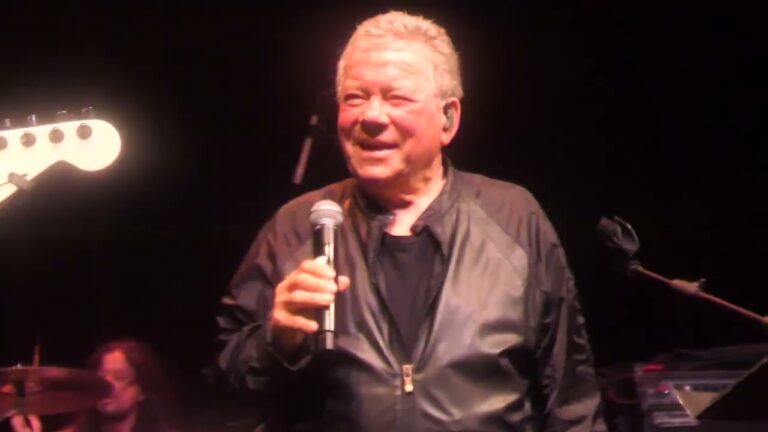 William Shatner: Η πρώτη live εμφάνιση με τους The *uckers στο Park West του Σικάγο