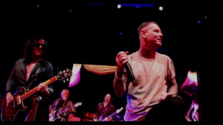 Black Sabbath «Paranoid»: Corey Taylor, Geezer Butler, Nuno Bettencourt και Matt Sorum στη σκηνή