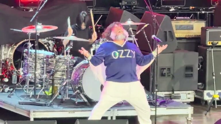 Ο Geezer Butler με τους Jack Sabbath στο Power To The People Festival